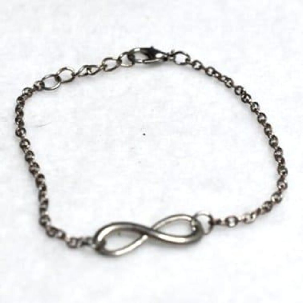 Vintage 70's Infinity Silver Tone 6" Link Chain Y2K Preppy Unisex Bracelet